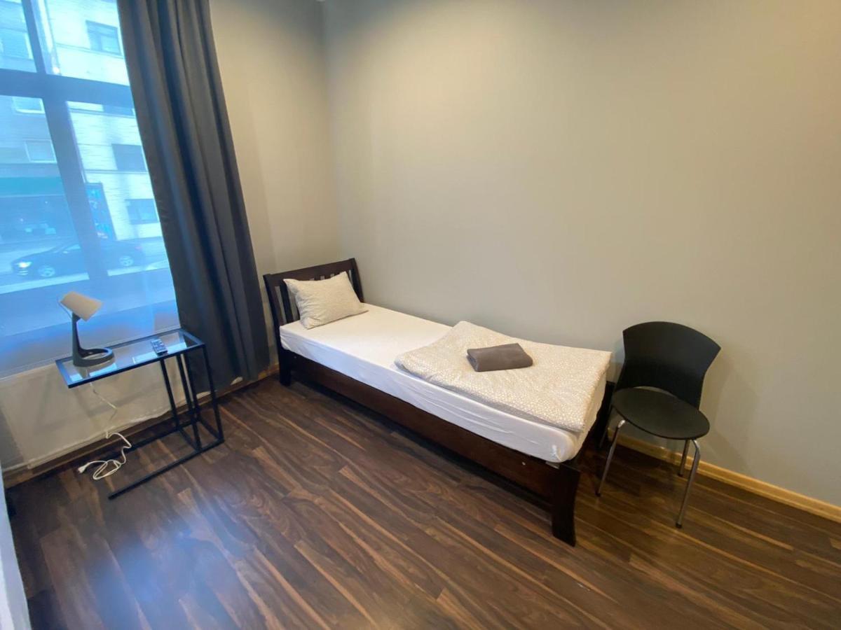 Aparthotel Riga Extérieur photo A single room at the hostel